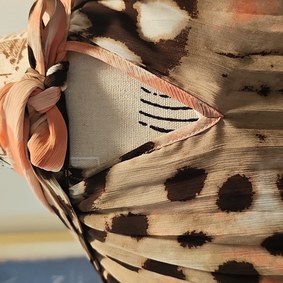 Colorful and Head-Turning Animal Print Halter Dress - Picture 9 of 16